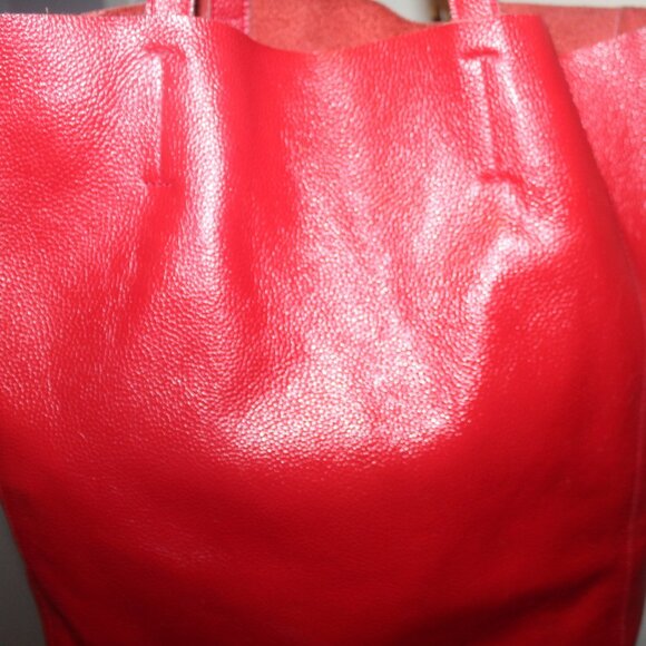 Large Soft True Red Pebbled Leather Shopper Tote Shoulder Bag w Snap in Pocket - Picture 7 of 9